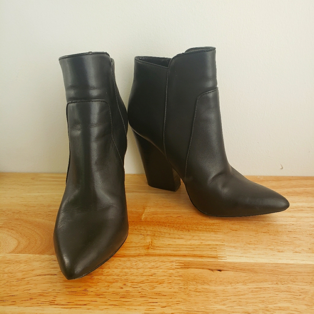 BCBG Generation leather block heel ankle boots 7.5